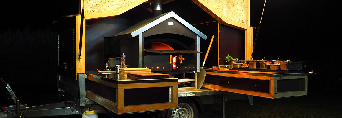 Steinbergers Marktblick - Catering-Holzofen-Flammkuchen