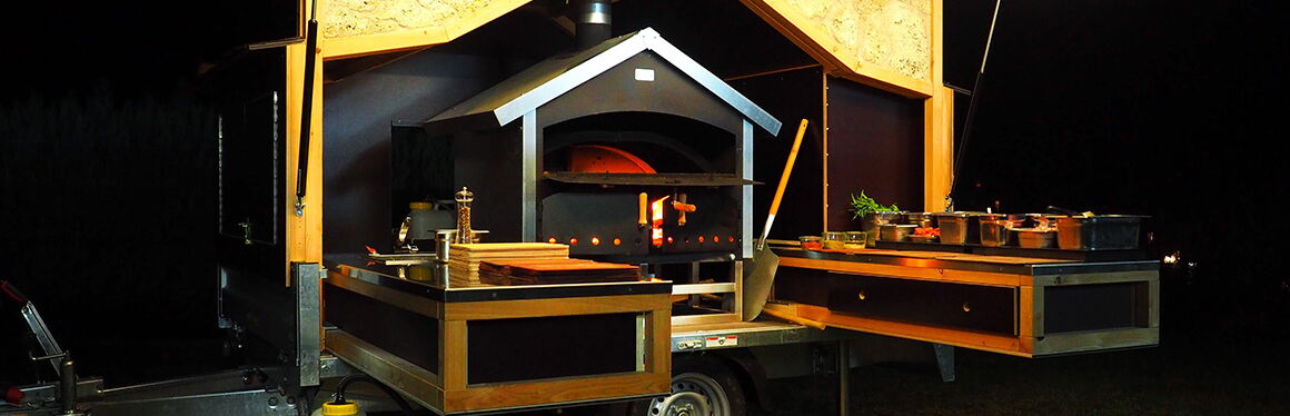 Steinbergers Marktblick - Catering-Holzofen-Flammkuchen Steinbergers Marktblick - Catering-Holzofen-Flammkuchen